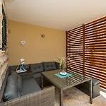 Apartment Elena *