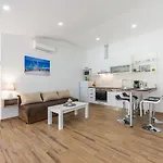 Apartment Elena